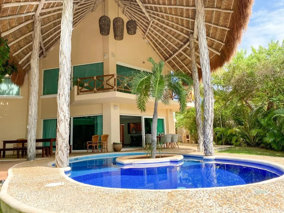Villa Angela Isla Mujeres 0*,